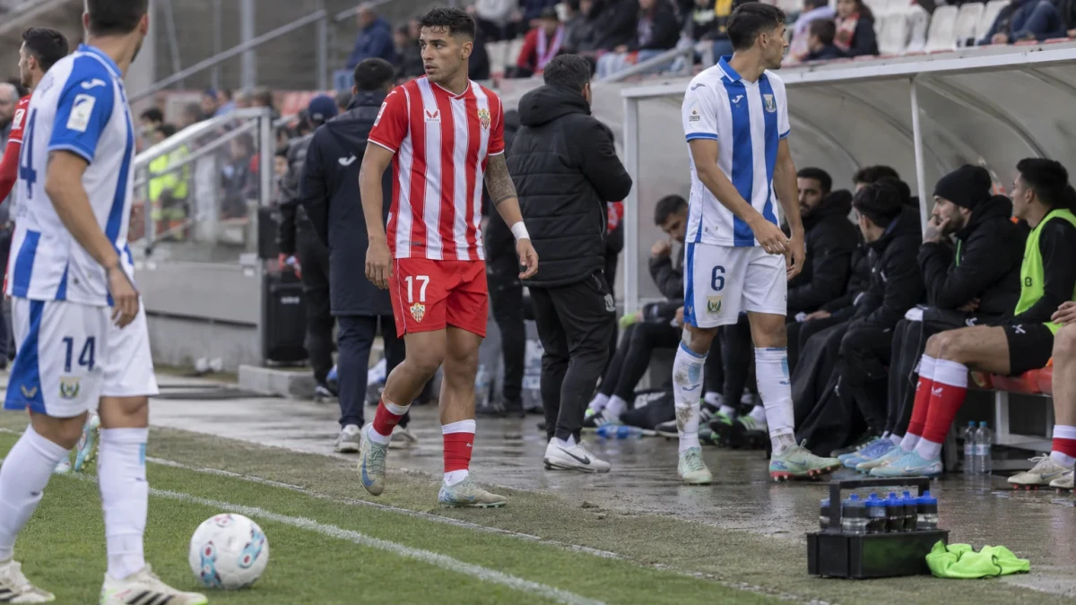 Almería slo Leganés 3-0 og ligger på andreplass